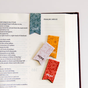 Dwell Magnetic Bookmark Set | Bright Floral