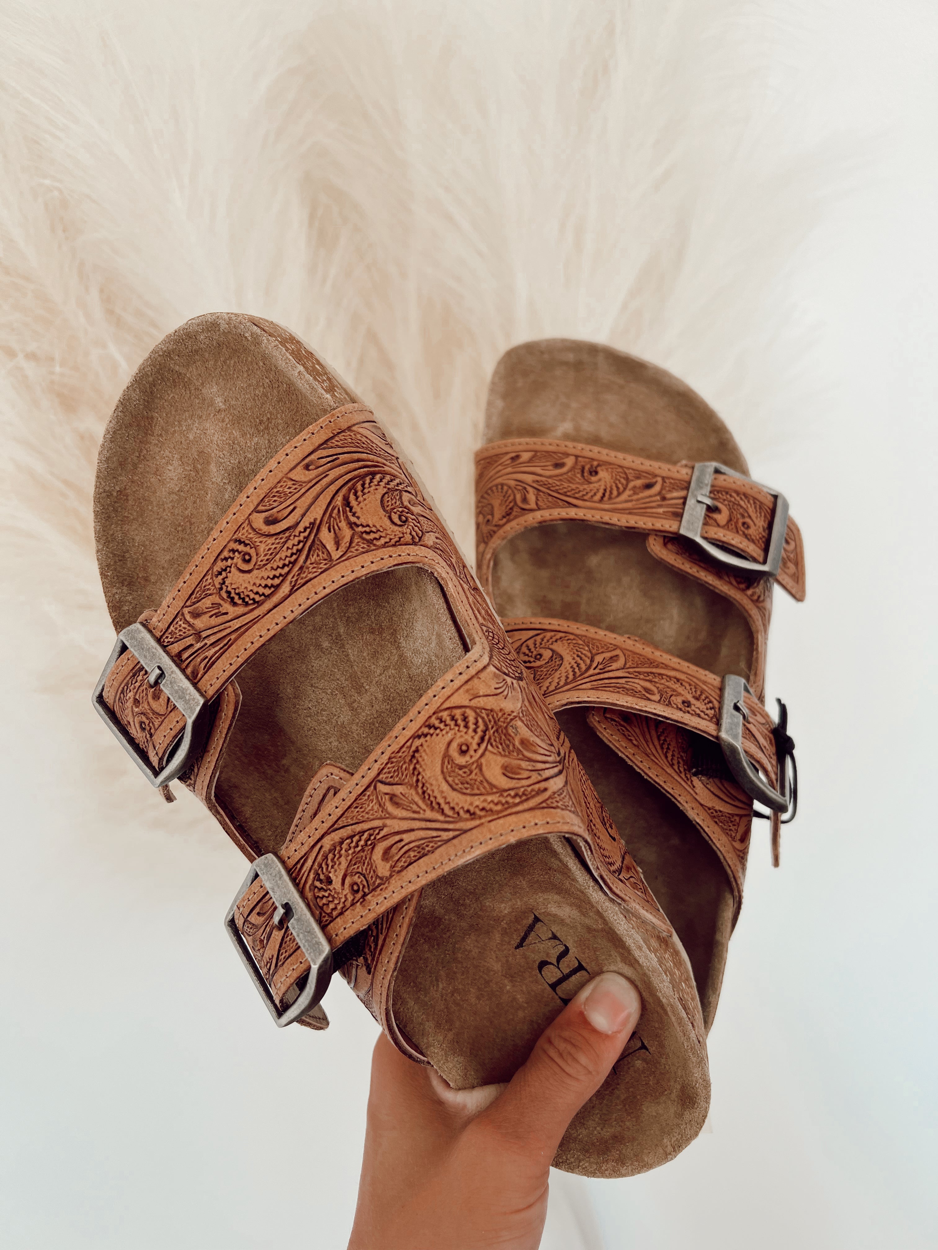 The Taryn Leather Sandals